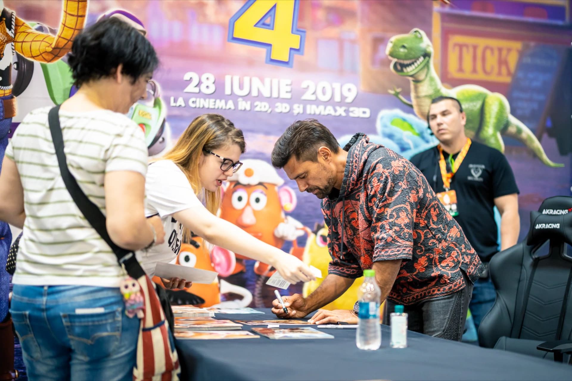 Autografe la EECC